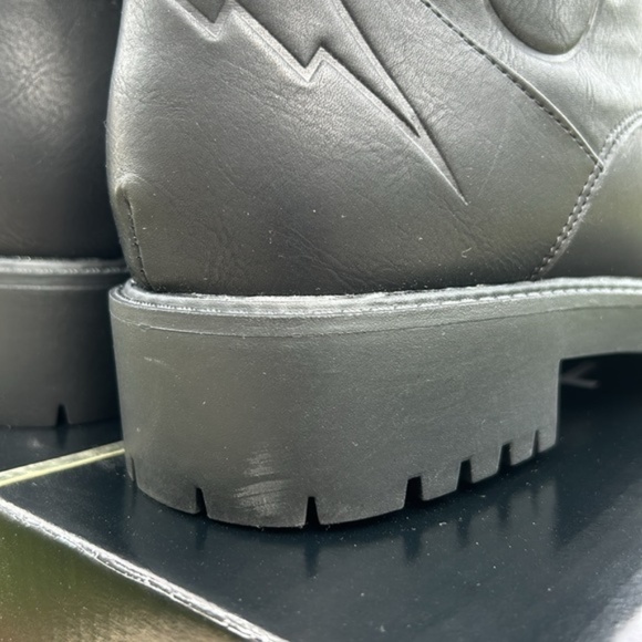 . New Torrid Disney Mickey combat boots - Picture 13 of 16